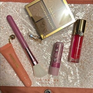 Lip Gloss and Balm Set with Brush